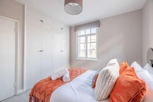 Windsor Castle Chic 1BR,Parking - By Tempstay, Windsor (fotografie 6)