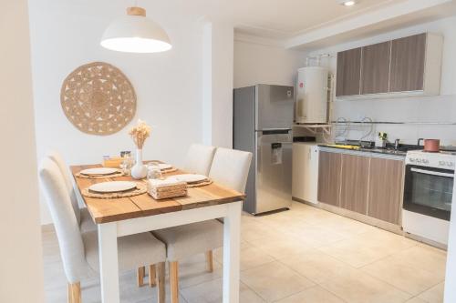 Kitchen, Torre Alem 4 A in Ciudadela