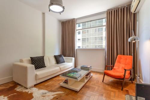 One-Bedroom Apartment image 9