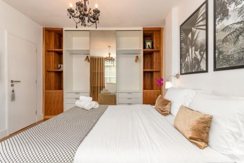 One-Bedroom Apartment image 8