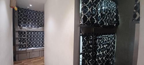 New Passenger Dormitory in Nyugat-Andheri