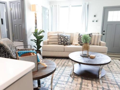 Luxurious 1-Bedroom Apartment