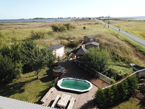 Seaside Retreat with Hot tub,Sauna, Pool & BBQ in Tostamaa Vald (Parnu megye)