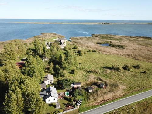 Seaside Retreat with Hot tub,Sauna, Pool & BBQ Seaside Retreat with Hot tub,Sauna, Pool & BBQ