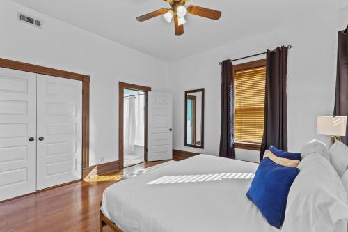 Luxurious and Convenient Rental Downtown - JZ Vacation Rentals