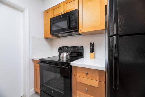 Bayshore Breeze Free Parking 3 detail