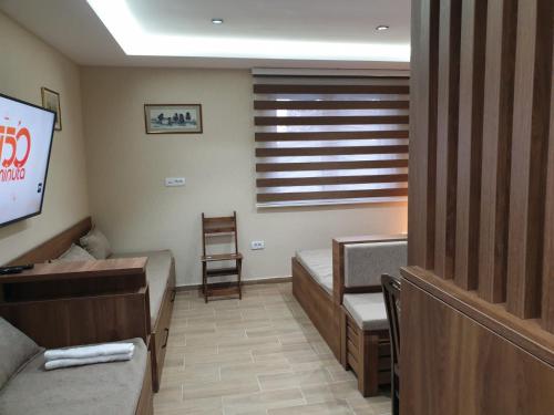 Kopaonik - APARTMAN ZEVS 200m od centra, Копаоник (фото 2)