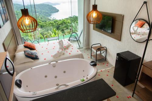 อ่างแช่น้ำร้อน, Alto da Piraquara Flat in อังกรา ดอส เรอิส