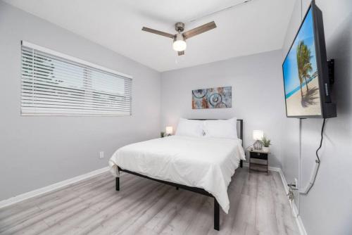 Short Walk to Wilton Drive Apt4 in Fort Lauderdale, USA
