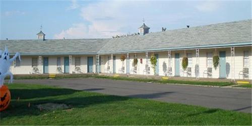 Theater Motel 2