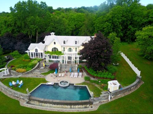 Magnificent Hudson River Estate in Coxsackie, USA