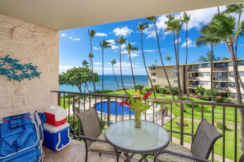 Kanai a Nalu 314 - Newly Renovated, Oceanfront, AC