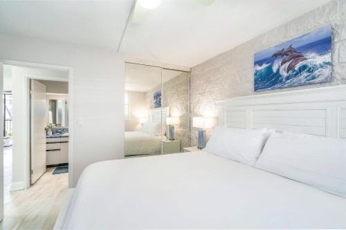 Kanai a Nalu 314 - Newly Renovated, Oceanfront, AC