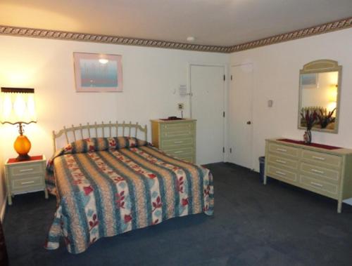 Theater Motel 5