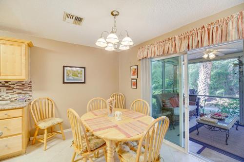 Sebastian Home with Screened Lanai 8 Mi to Beach! in Sebastian, USA