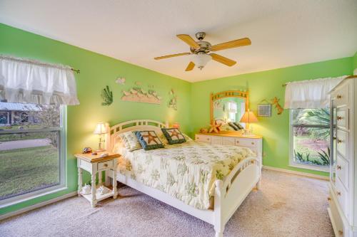 Sebastian Home with Screened Lanai 8 Mi to Beach! in Sebastian, USA
