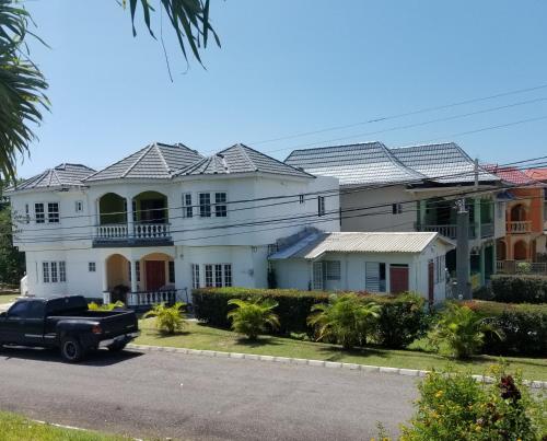 Viesnīcas āriene, Veronica Homestay Lucea Jamaica in Lucea