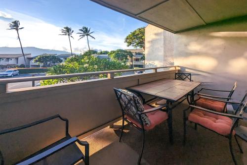 Kihei Holiday 215 - a Charming 2BR, 1BA Condo, AC