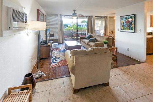 Kihei Holiday 215 - a Charming 2BR, 1BA Condo, AC