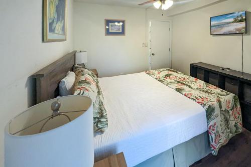 Kihei Holiday 215 - a Charming 2BR, 1BA Condo, AC