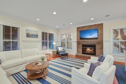 1 Palm Court in Isle of Palms, USA