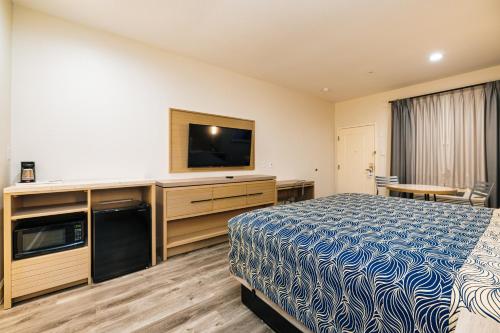 Palace Inn Blue-IAH East - main image