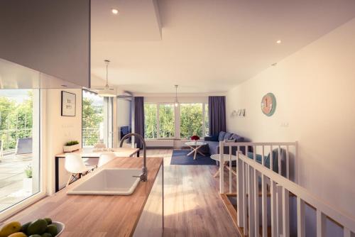 2 bedrooms, 3 beds