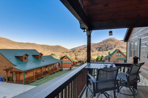 Mountain-View Cabin in Maggie Valley with Foosball! in Maggie Valley, USA
