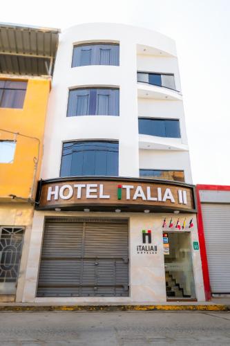 Buitenkant, Hotel Italia II in Chiclayo