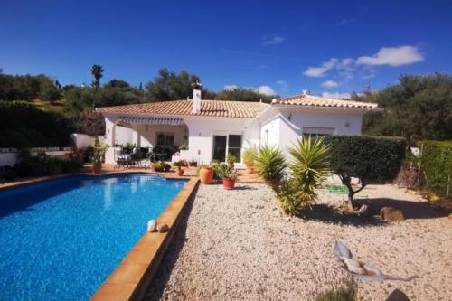 Exquisite Villa in Viñuela