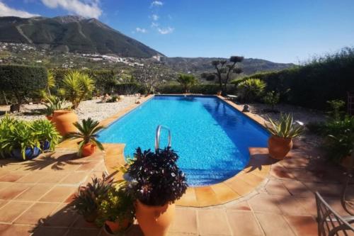 Exquisite Villa in Viñuela