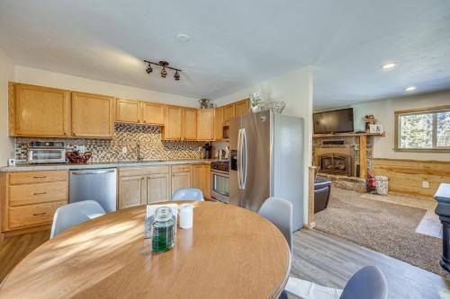 Pet-Friendly Florissant Cabin with Fire Pit! in Florissant, USA