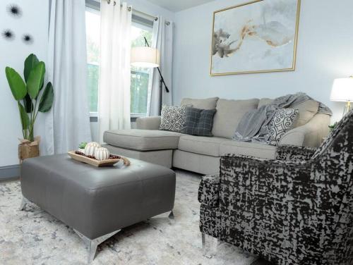 . 2 Bedroom with Private office