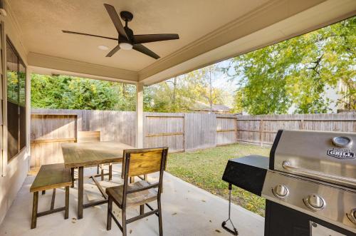 Montgomery Home with Patio and Grill Near Lake Conroe in Montgomery, USA