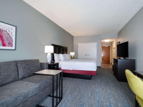 Hampton Inn West Palm Beach-Florida Turnpike - image 9