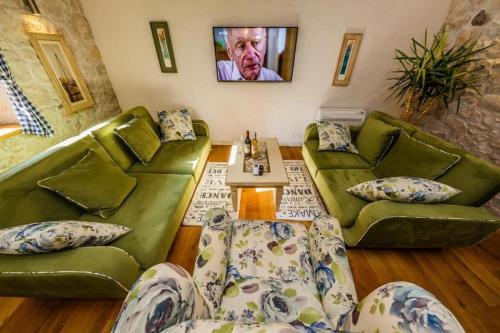 Two-Bedroom Apartment with Balcony and Sea View