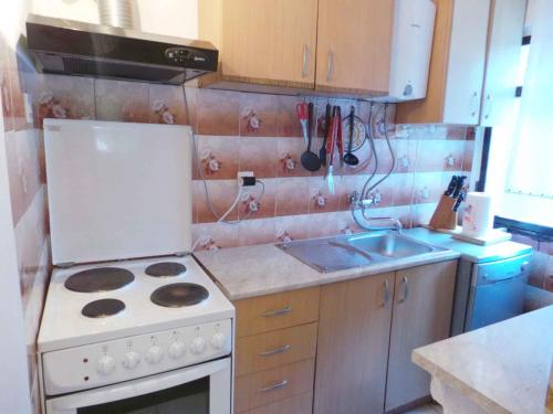 virtuve, Holiday home in Breze 15380 in Breze