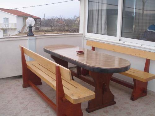 Apartment image 6