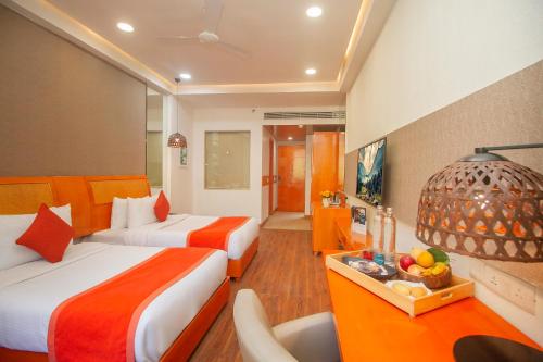 Super Deluxe Room With Scenic View - Complimentary Yoga Session, 10% off on F&SB and 15% off on SPA image 10