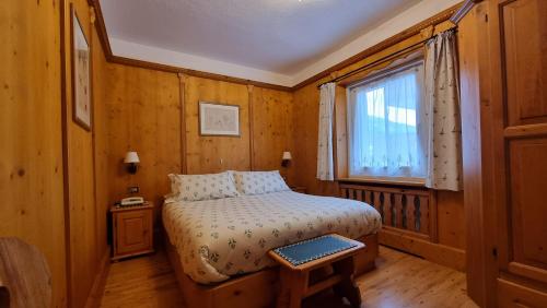 Double Room (1 Adult)