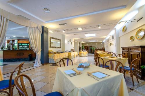 Restaurant, Hotel Federico II in Terni