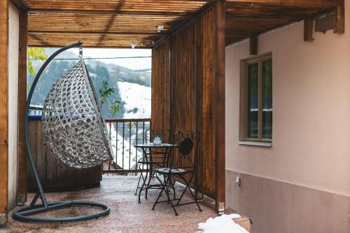 La Côte 26 - Restored Saxon Style House in the Old Town with Jacuzzi and Private Parking