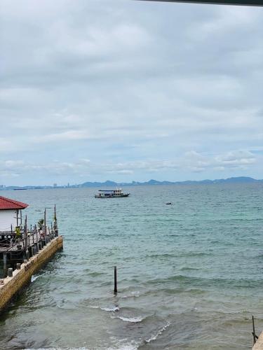บ้านพักการ์ฟิลด์ ซีวิว เกาะล้าน, Ko Larn (fotografie 9)