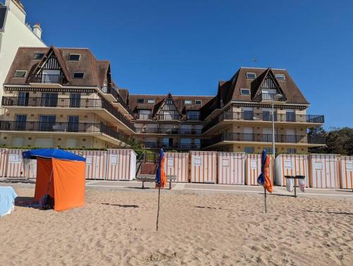 пляж, Les Sables d'Or - accès direct plage, vue mer, terrasses, parking (Les Sables d'Or - acces direct plage, vue mer, terrasses, parking) in Ульгат