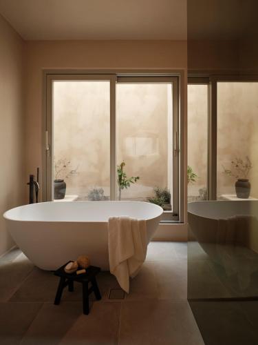 Villa with Private Pool image 6
