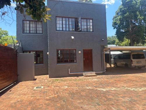 2 bedrooms Self catering apartment