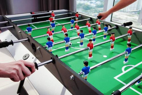 Karaoke,XBox,Foosball,Billiard,Air Hockey,Ping Pong & Board Games