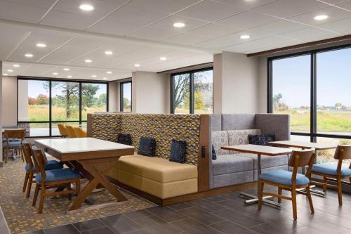 Hampton Inn Kansas City - Airport, Kansas City (fotografie 9)