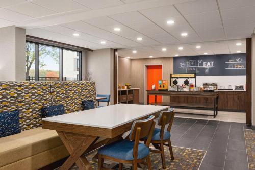 Hampton Inn Kansas City - Airport, Kansas City (fotografie 10)