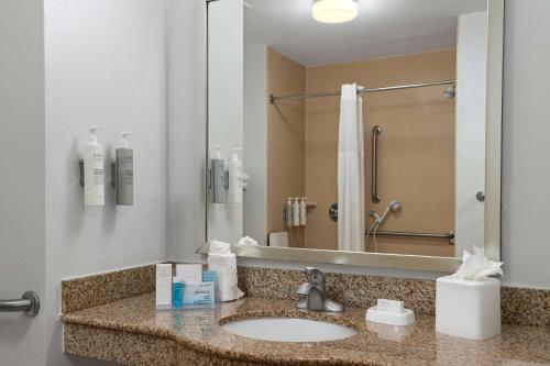 Hampton Inn South Kingstown - Newport Area - image 10